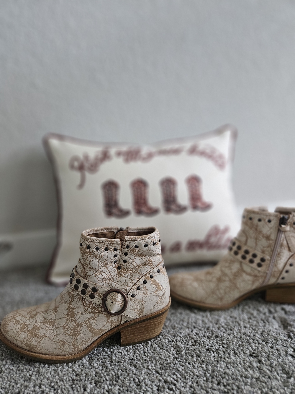 Sofft Allene II Beige Crackle Leather Studded Ankle Boots with Buckle